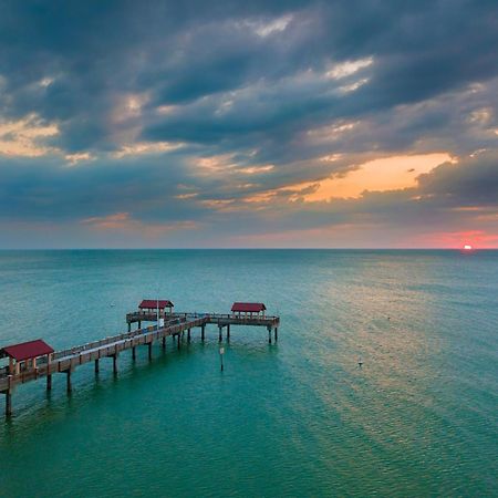 Location! Coastal Charm I 5 Min Walk To Beach, Shops & Rest Clearwater Beach Exteriör bild