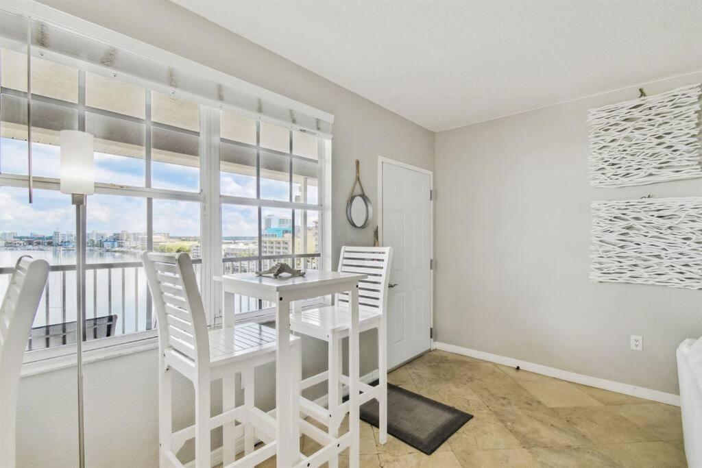 Location! Coastal Charm I 5 Min Walk To Beach, Shops & Rest Clearwater Beach Exteriör bild