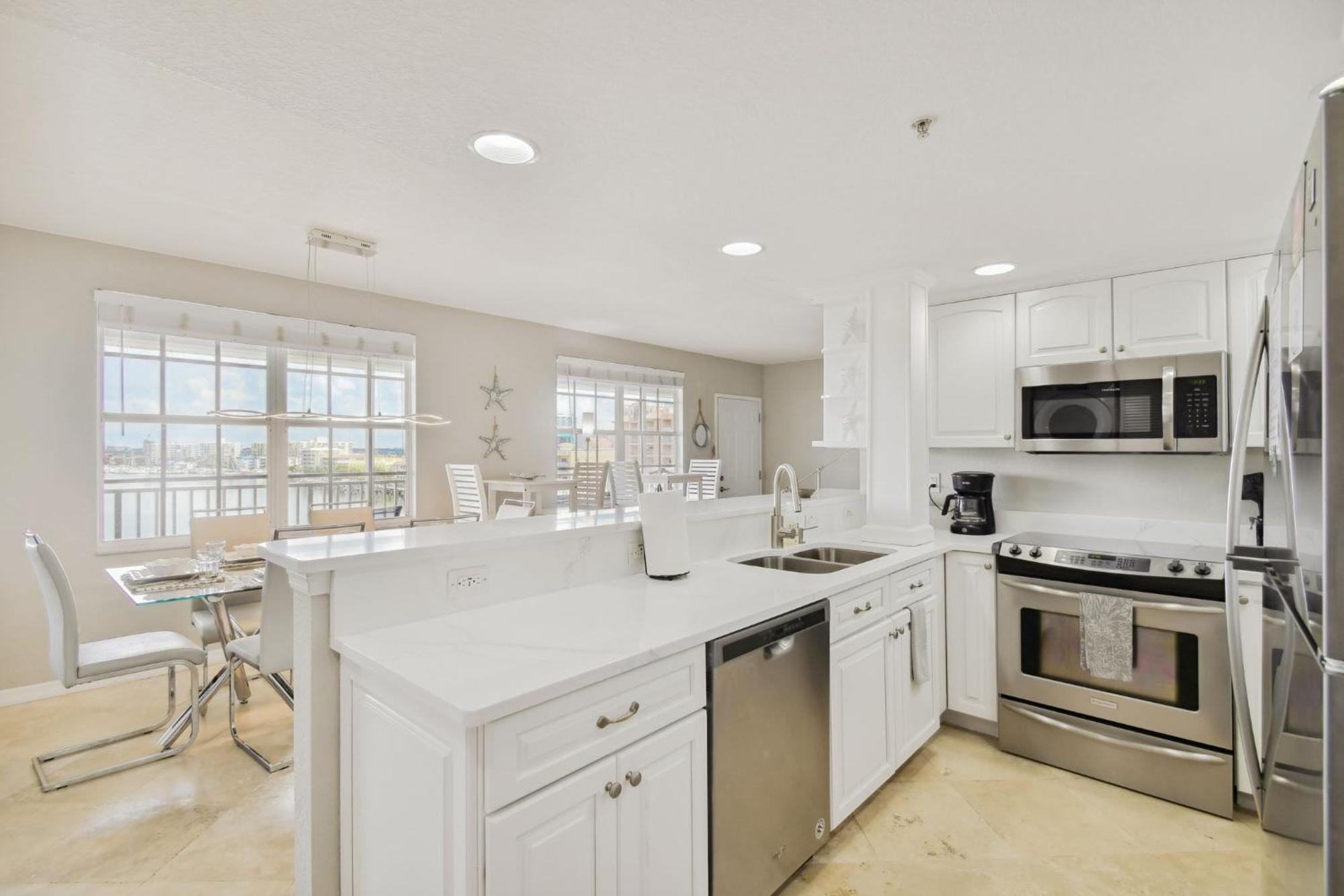 Location! Coastal Charm I 5 Min Walk To Beach, Shops & Rest Clearwater Beach Exteriör bild